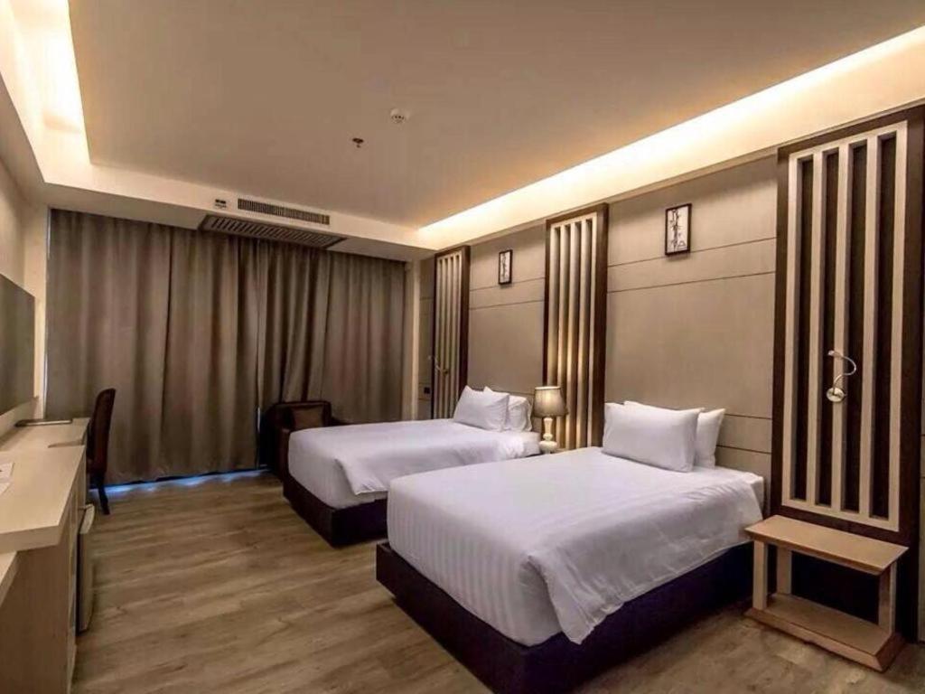 Alvarez 4* Buriram