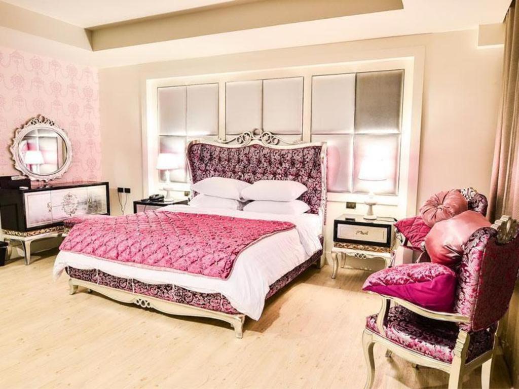 Hotel Alvarez Buriram
