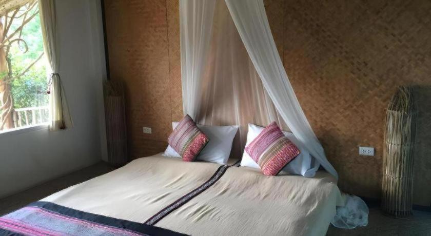 Him Naam Resort Pai
