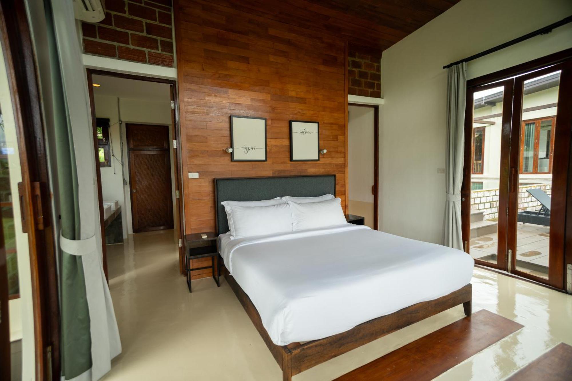 Puripai Resort 4*