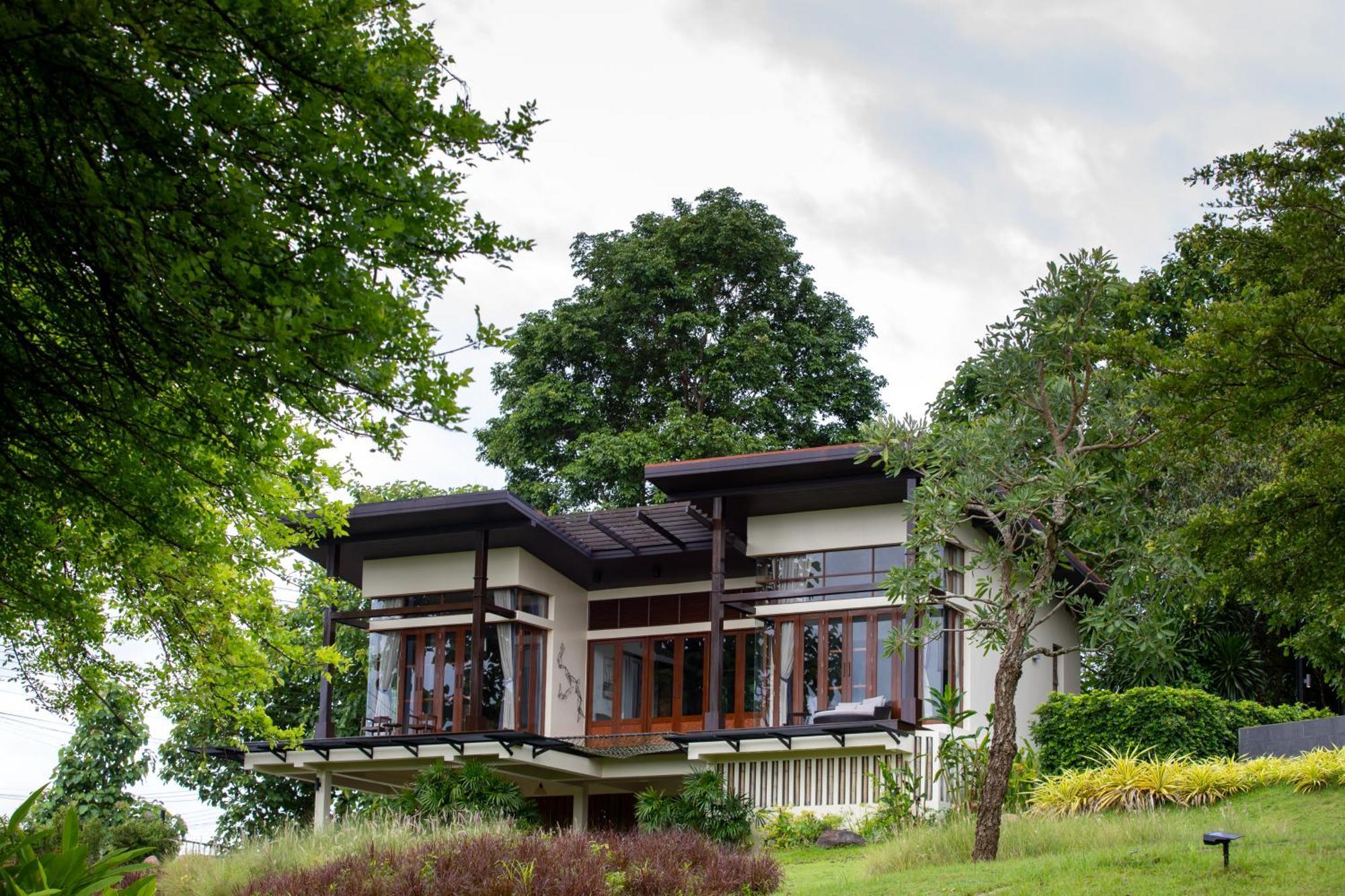 Puripai Resort 4*