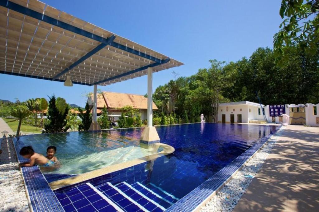 Resort Anavilla Tangke 3*