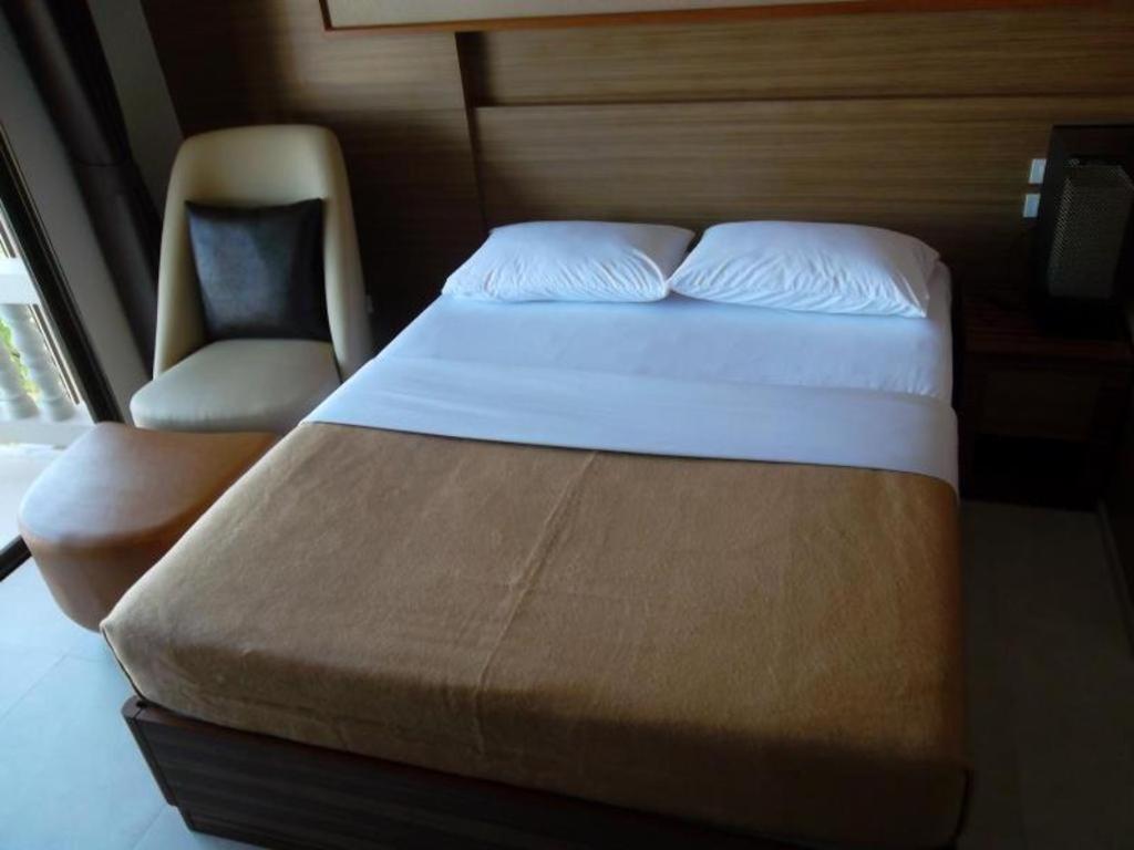 Lodge Honey Pattaya