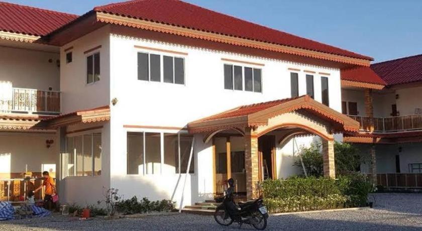 Resort The Aam