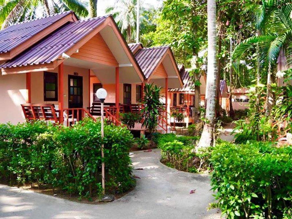 Resort Sea Flower