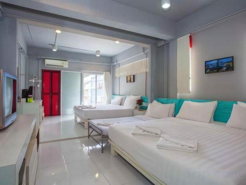 Oyo 292 The Oddy Hip 2* Patong