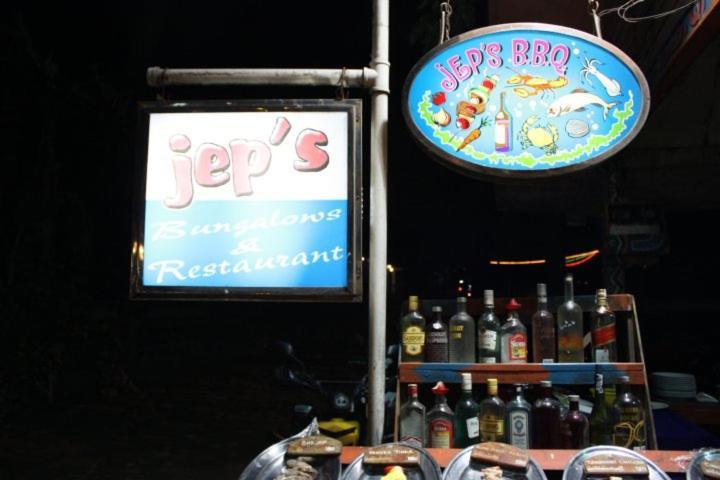 Jep's Bungalow Inn Koh Samet