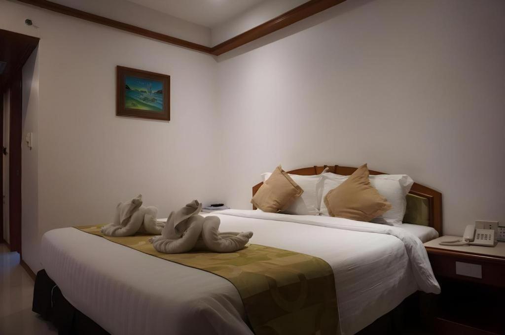 Hotel World Palace
