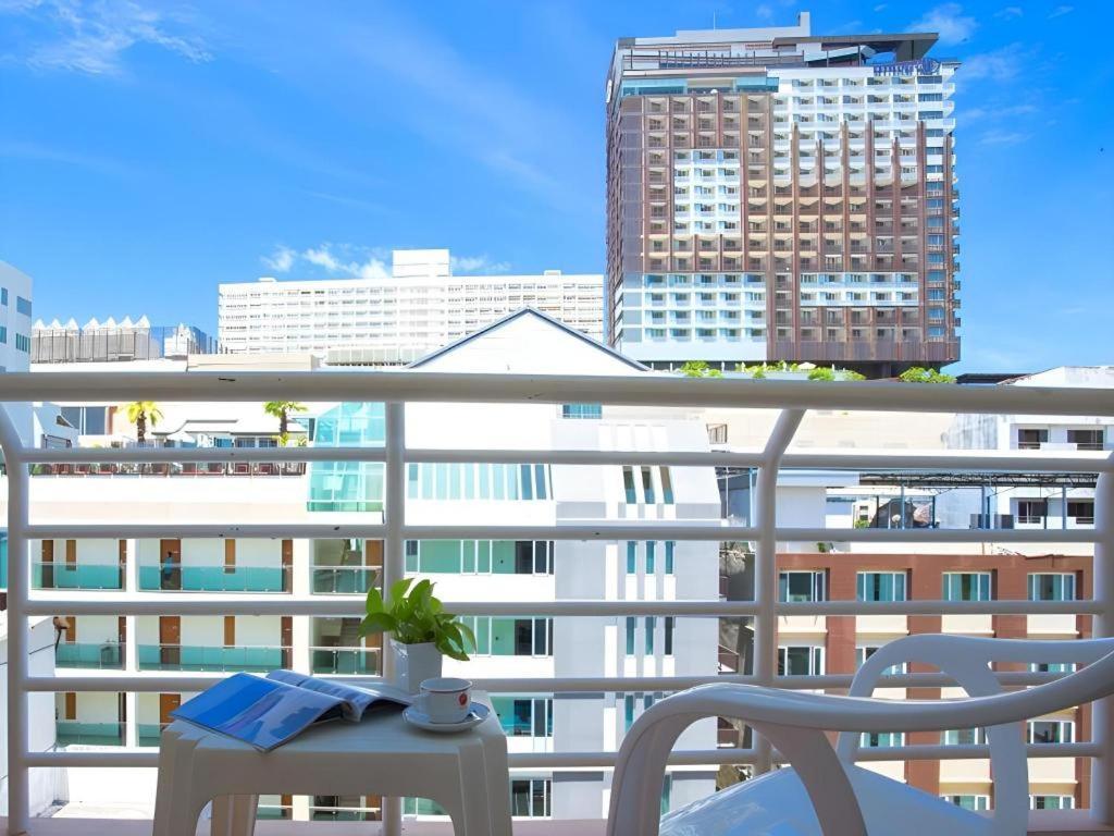 Hotel Eastiny Plaza 3*
