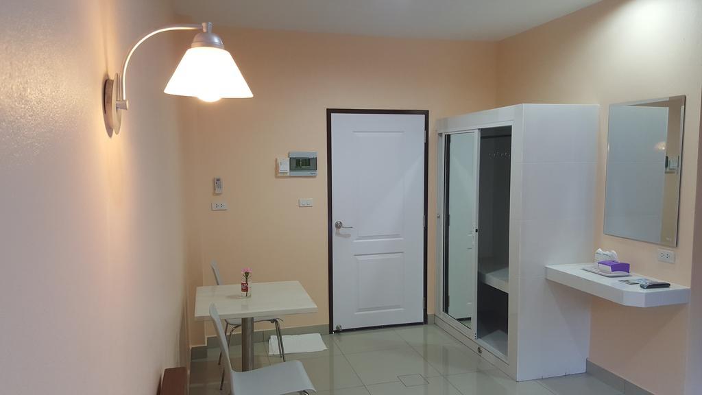Jirasin & Aparthotel