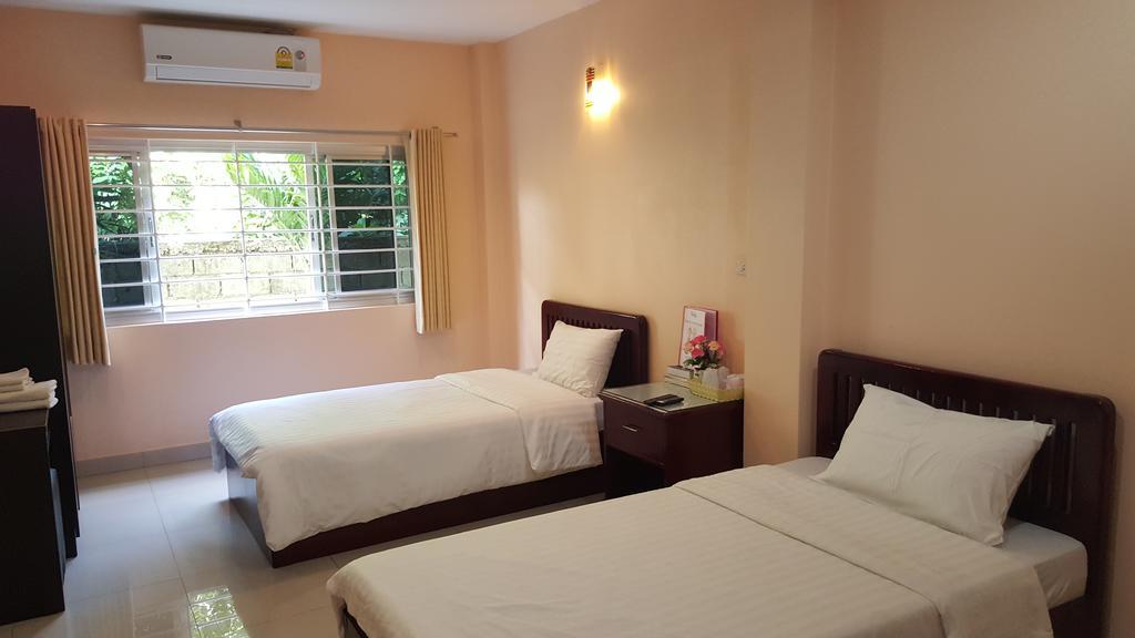 Jirasin & Aparthotel