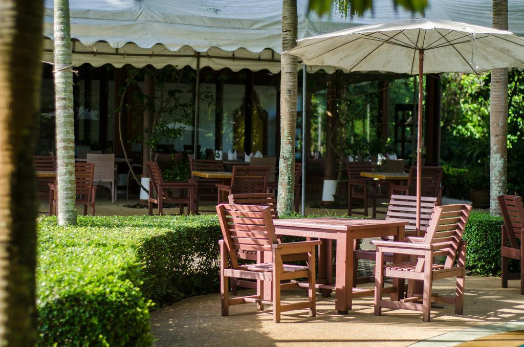 Resort Petchvarin And