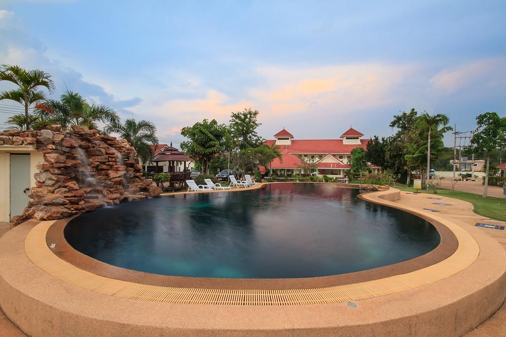 Lake Villa Resort Resort 3*