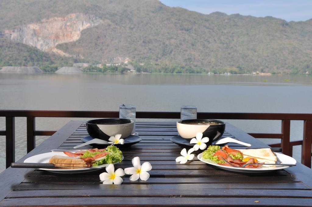Resort Monsane River Kwai Kanchanaburi