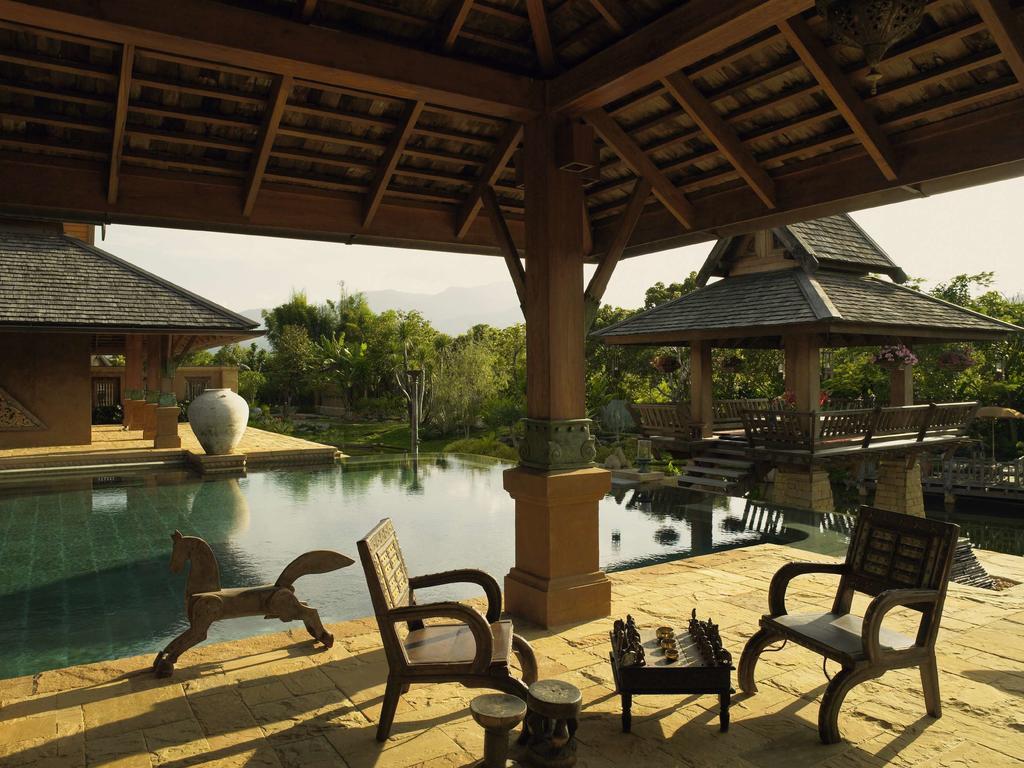 Howie's Resort Mae Rim
