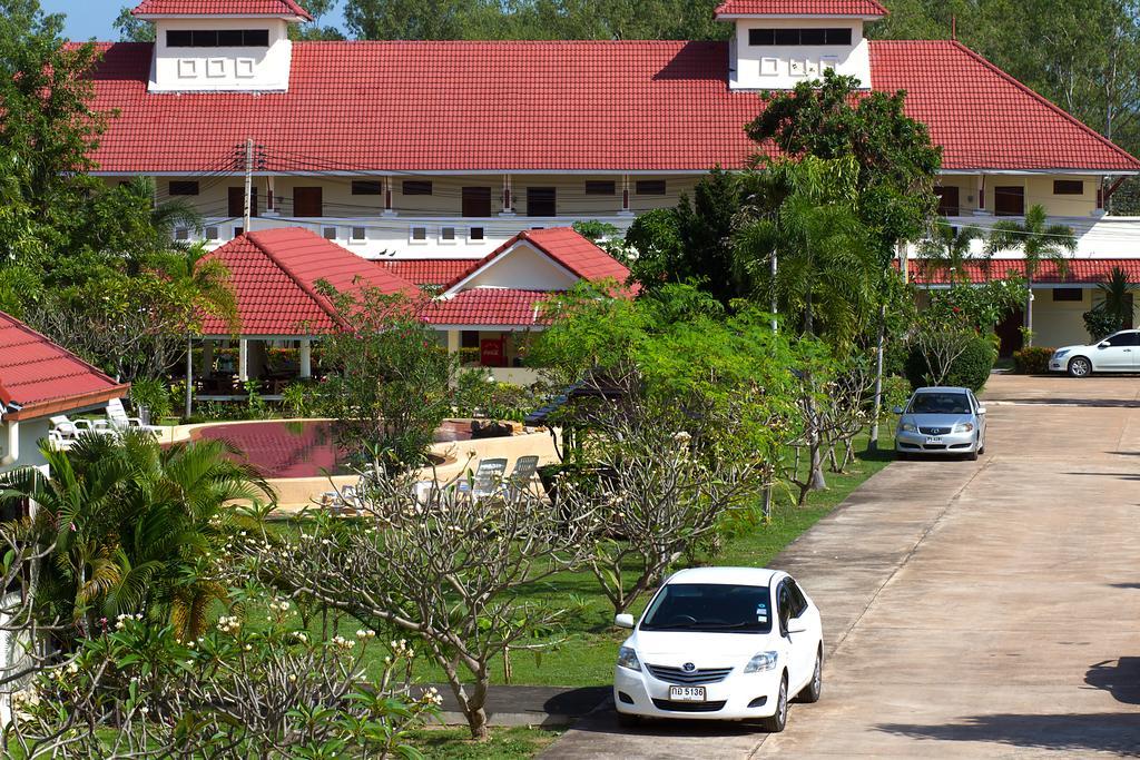 Lake Villa Resort Resort