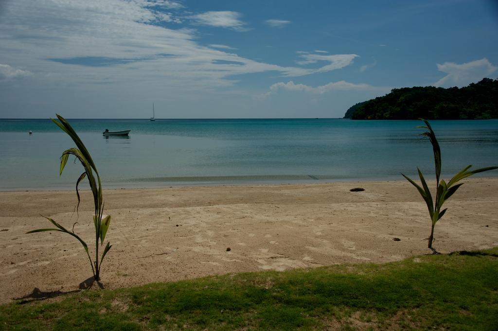 Holiday Beach 2*