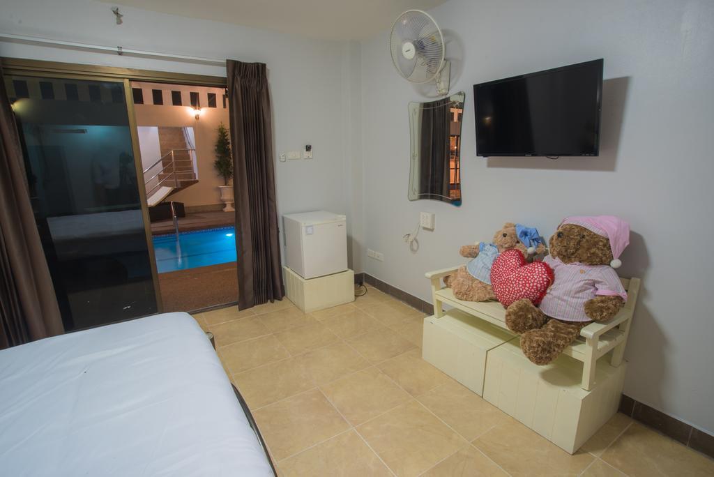 Resort Empire 3*