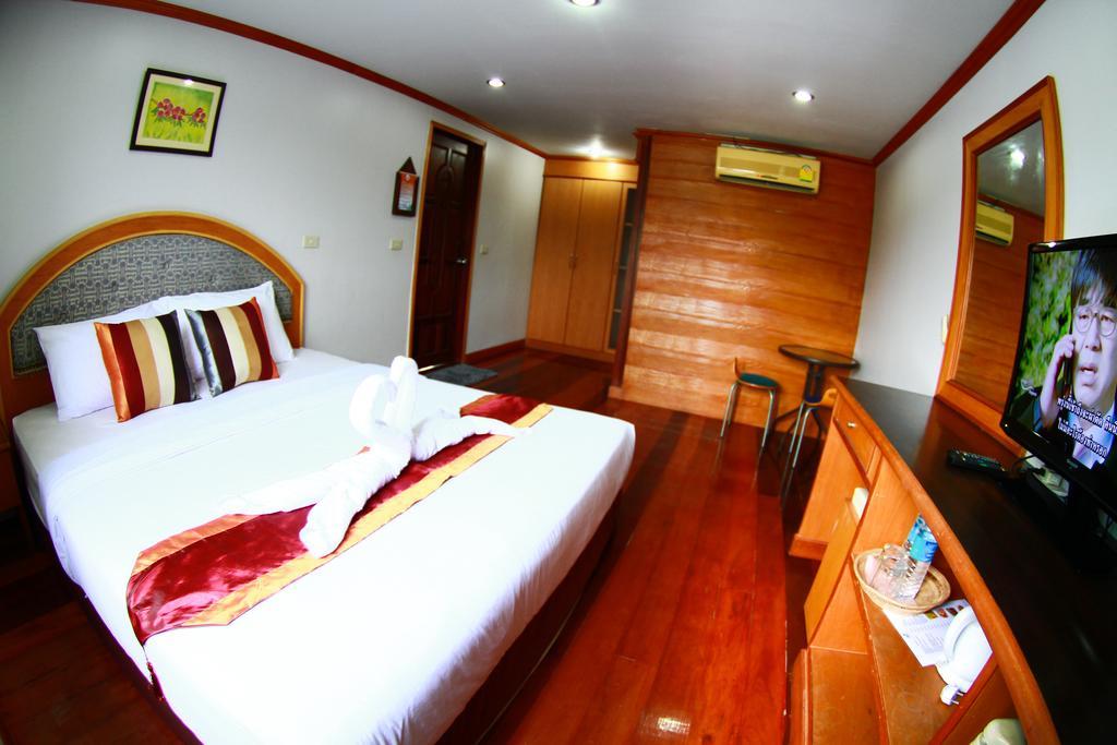 Tanita Lagoon Hotel Udon Thani