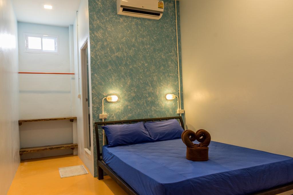 Treechart Hostel