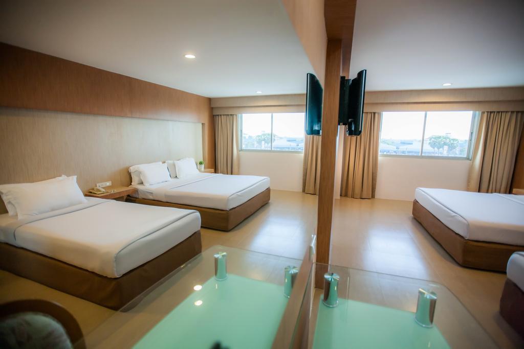 Golden Hotel 4*
