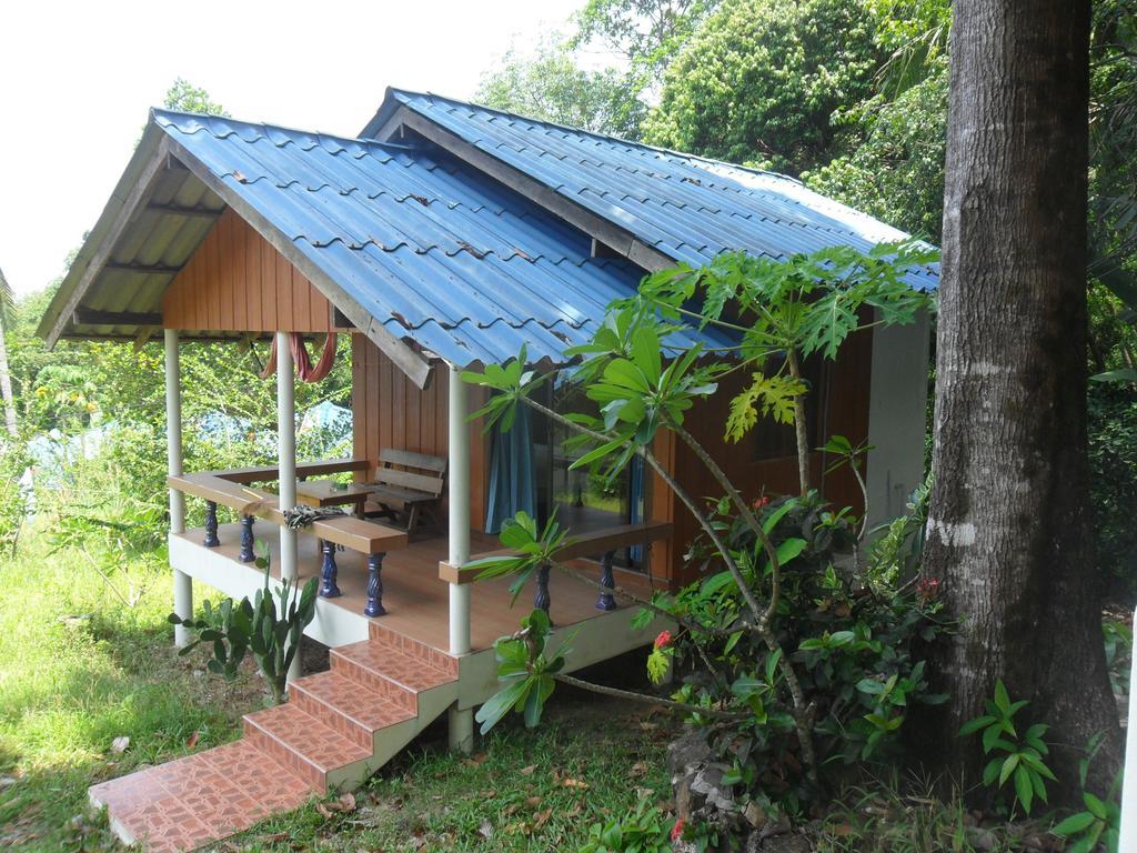 Elephant & Castle Bed & Breakfast