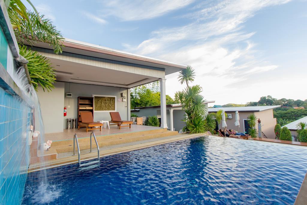 Naiharn Retreat