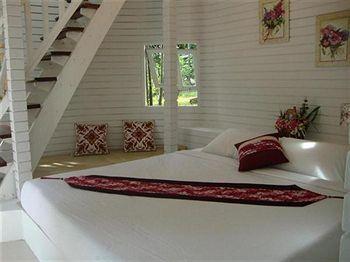 Resort Plumeria And Hideaway 3*