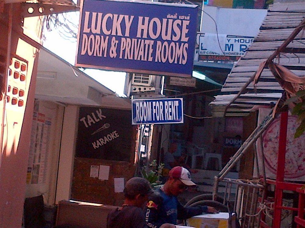 Lucky House Dorm Hotel Phi Phi Don