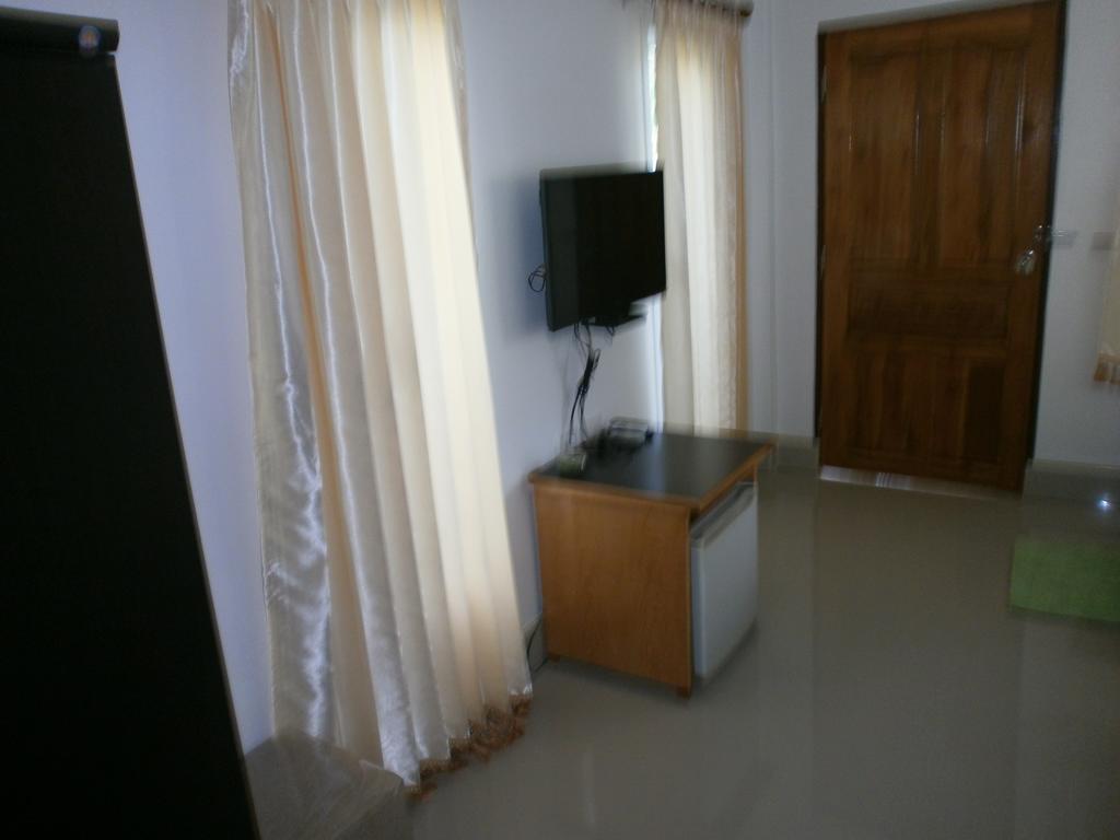 Lanta Together Guest house 2*
