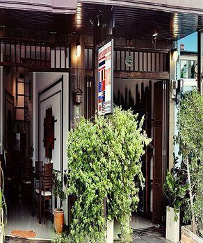 Athome Two @ Nanai 8 2* Patong
