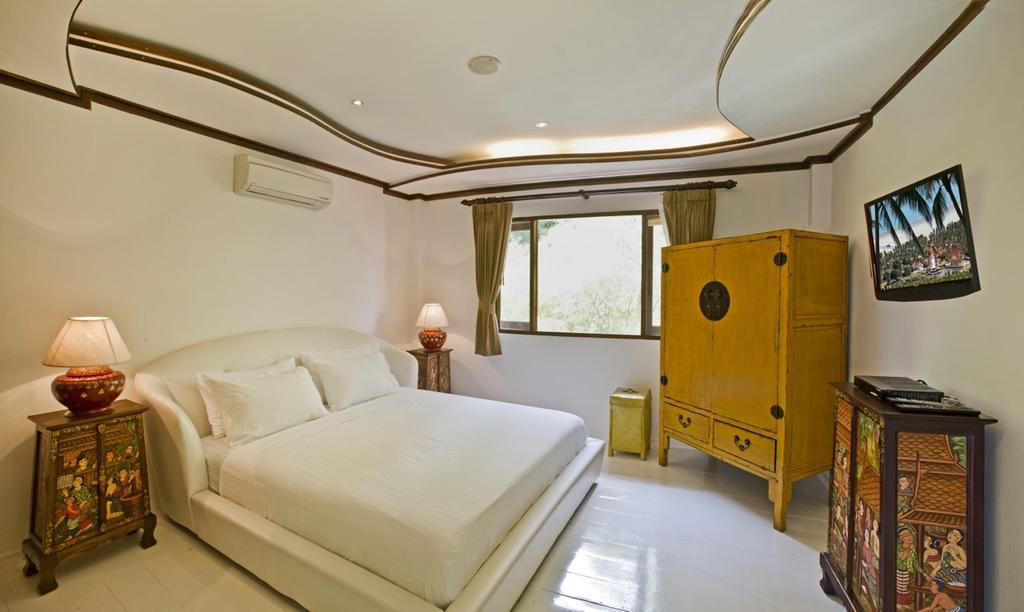 Royal Majestic Grand Thai Villa