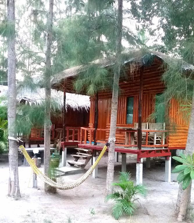 บ้านสนมณีโฮมสเตย์ Bansonmanee Holiday park Khanom