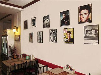 Oyo 739 Presley Phuket 2*