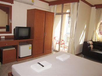 Oyo 739 Presley Phuket Patong
