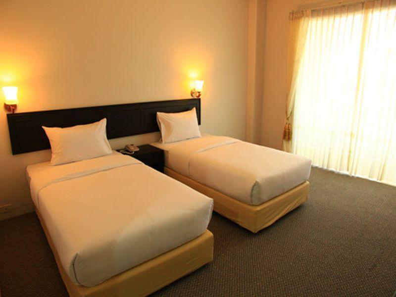 Hotel Golden Dragon 3*
