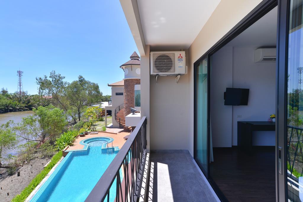 Hotel Coco View 4*