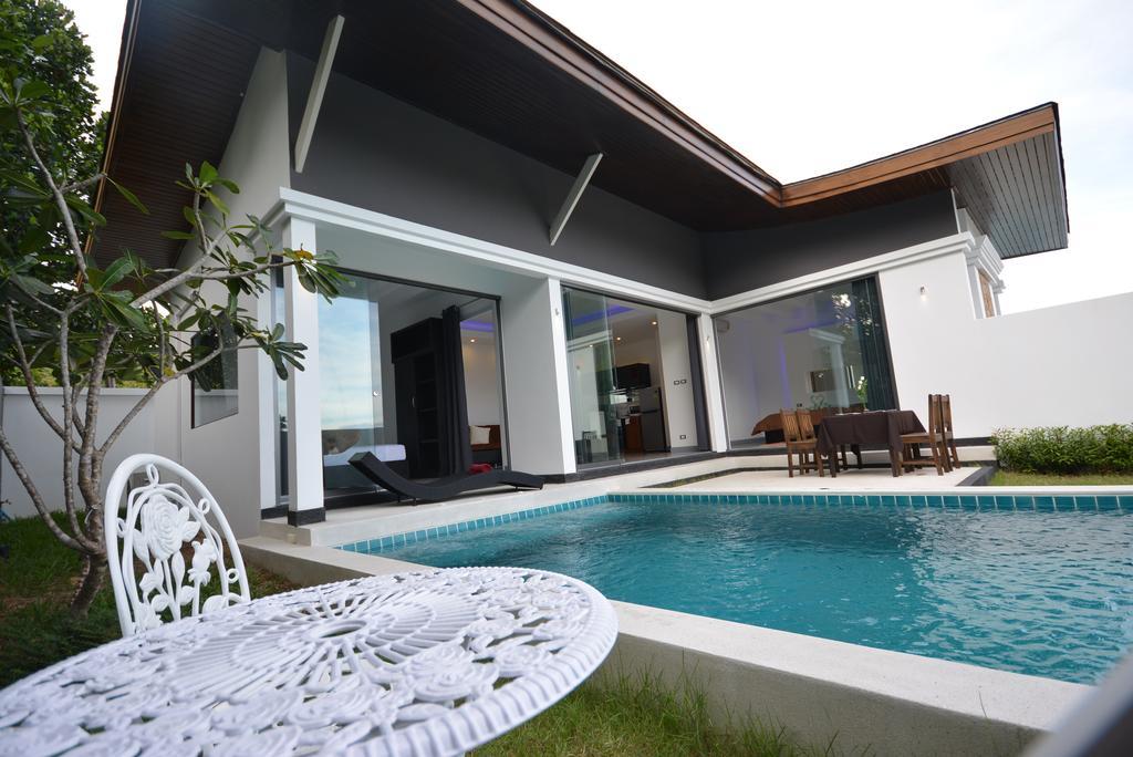 Rocking Chair Pool Villa Chaweng (Koh Samui)