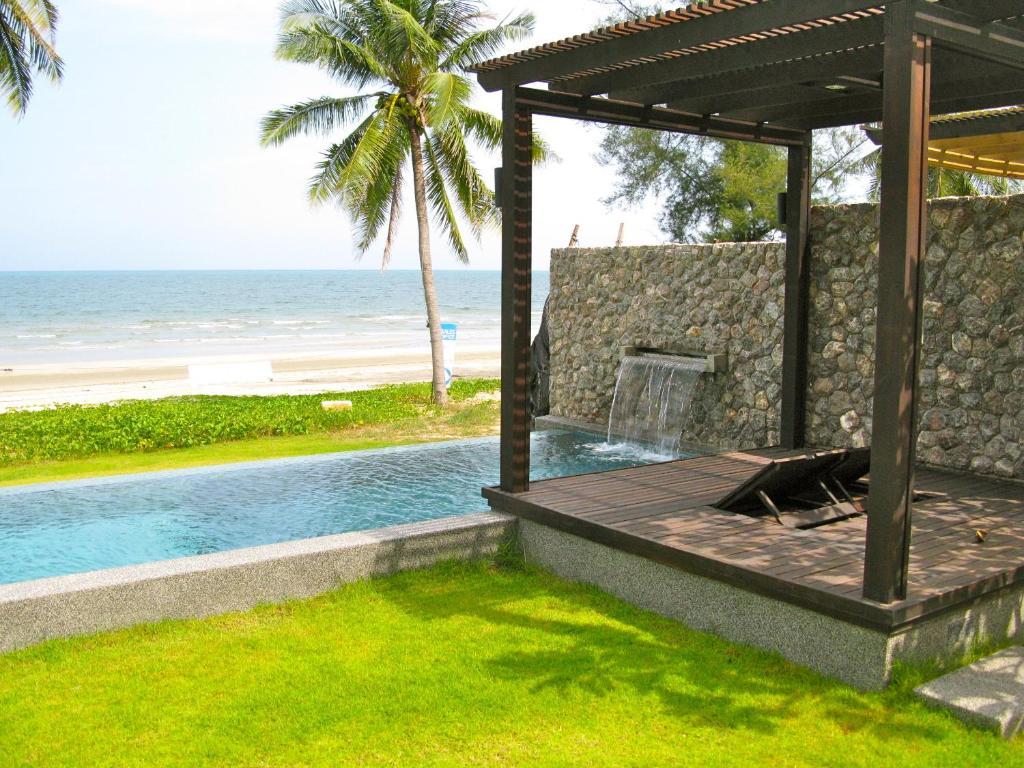 Nishaville Resort 5*