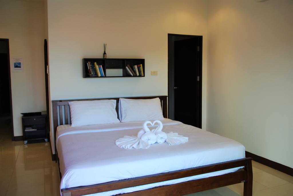 Cozy Restaurant & Bar Guest house
