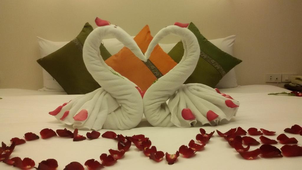 Royal Phawadee Village - 2 Minutes Walk To The 4* Patong