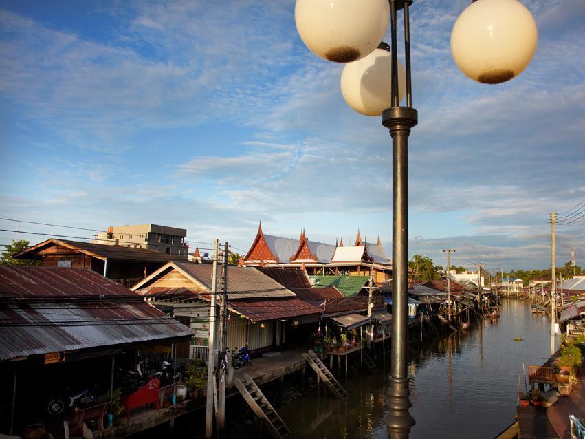 Nanon Amphawa
