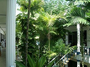 Club Near The By Plh Phuket Apartment *