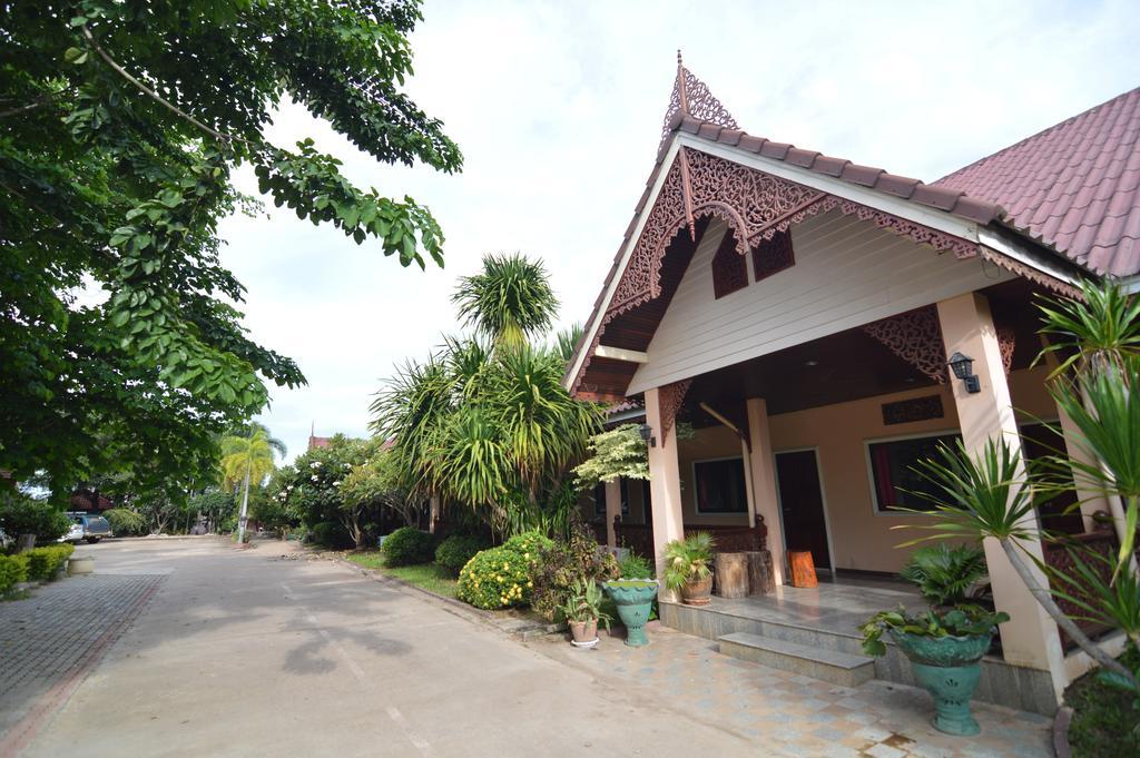 Techno Riverview 4*