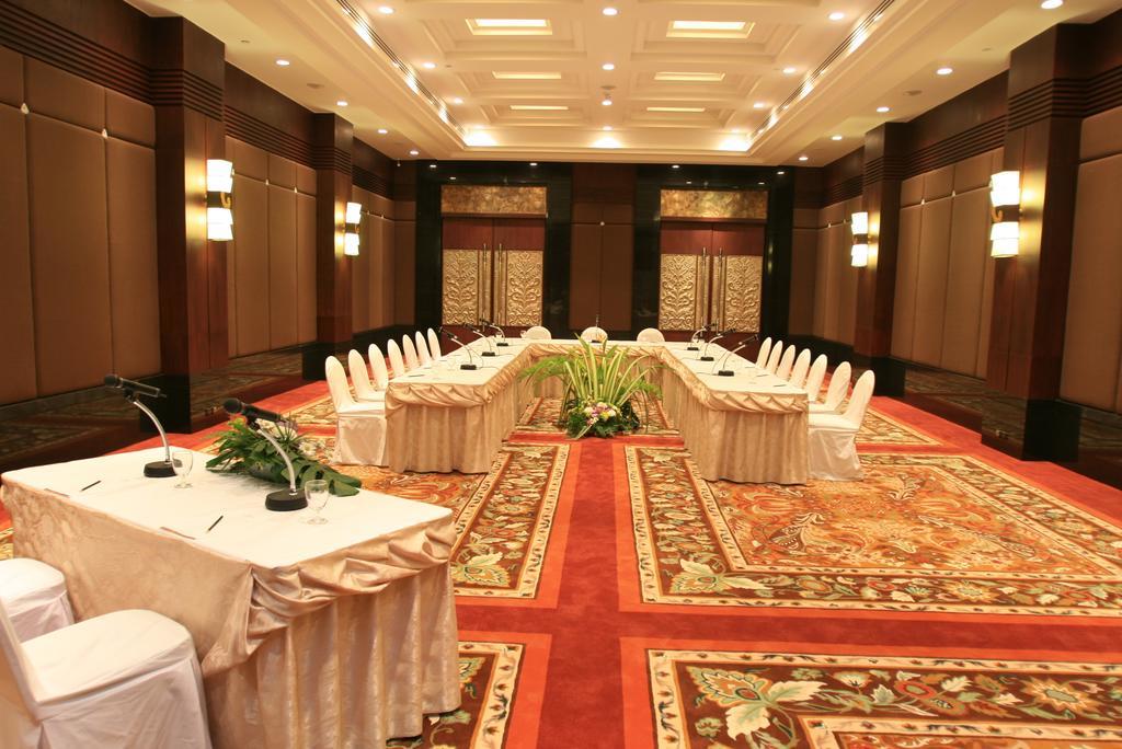 Resort Grand Pacific Sovereign & Cha-Am