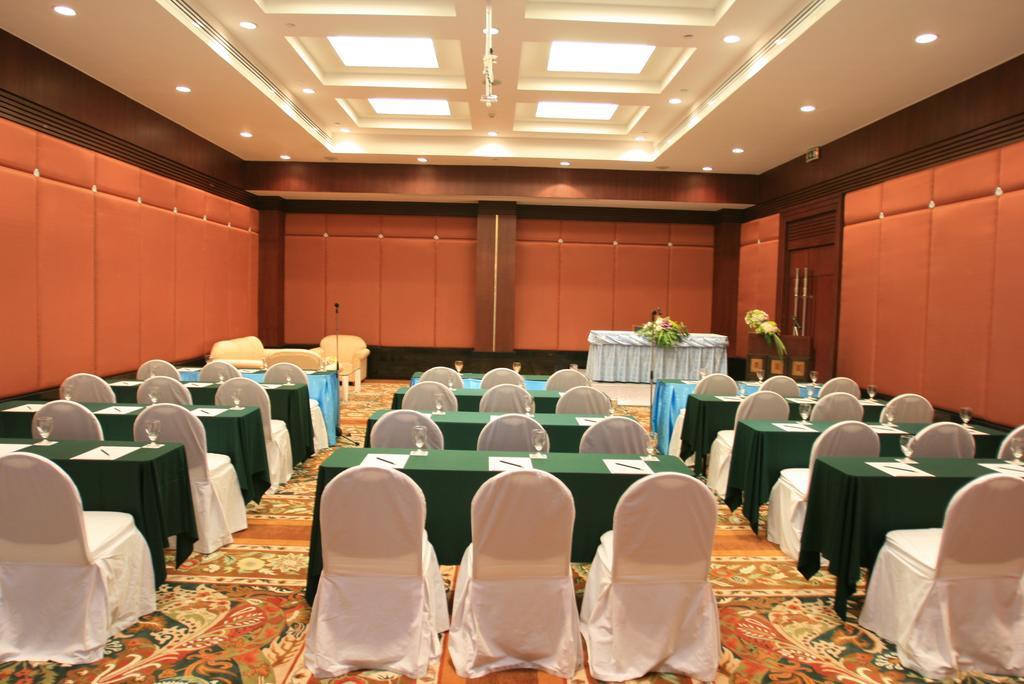 Grand Pacific Sovereign & Resort Cha-Am