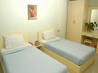 Charoenchit House 2*