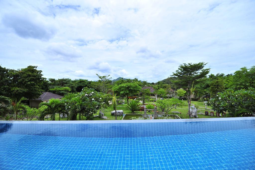 Dusit Talai Resort Nong Nam Daeng