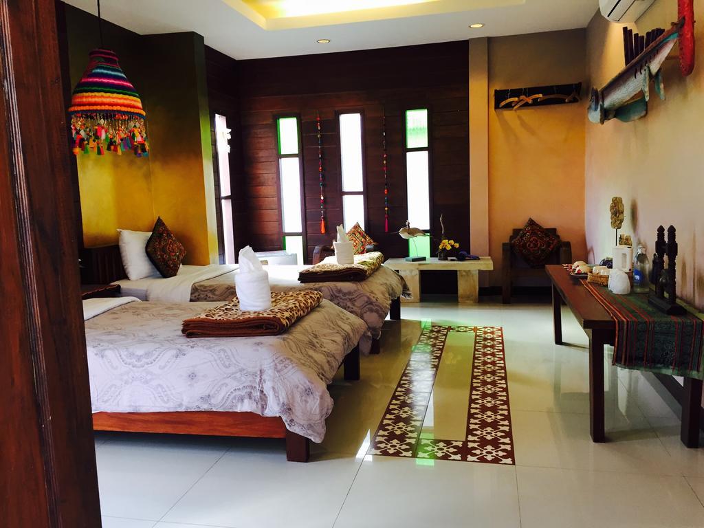 Soi One Boutique Bedrooms Guest house