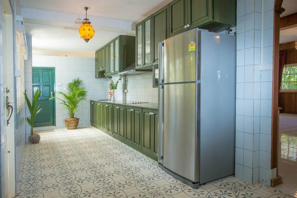 Baan Khun Nang Colonial Villa Mae Nam